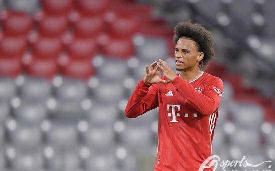 转折点塞维利亚队长鼓劲,德国杯赛前攻防权衡,底气十足,更衣室氛围转暖 转折点塞维利亚队长鼓劲,德国杯赛前攻防权衡,底气十足,更衣室氛围转暖