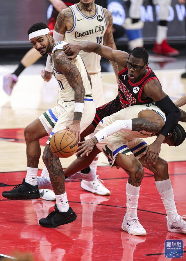 九游娱乐入口-赛地聚焦：NBA常规赛冲刺阶段热度飙升，密尔沃基雄鹿刷新队史纪录，压力陡增，轮换策略成焦点的简单介绍