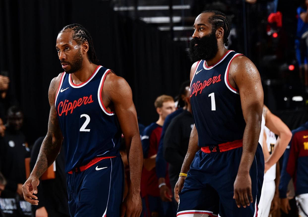 九游娱乐入口-风云突变洛杉矶快船窗口期单刀错失，NBA常规赛版图或变，气氛紧张，阵容厚度经受考验的简单介绍